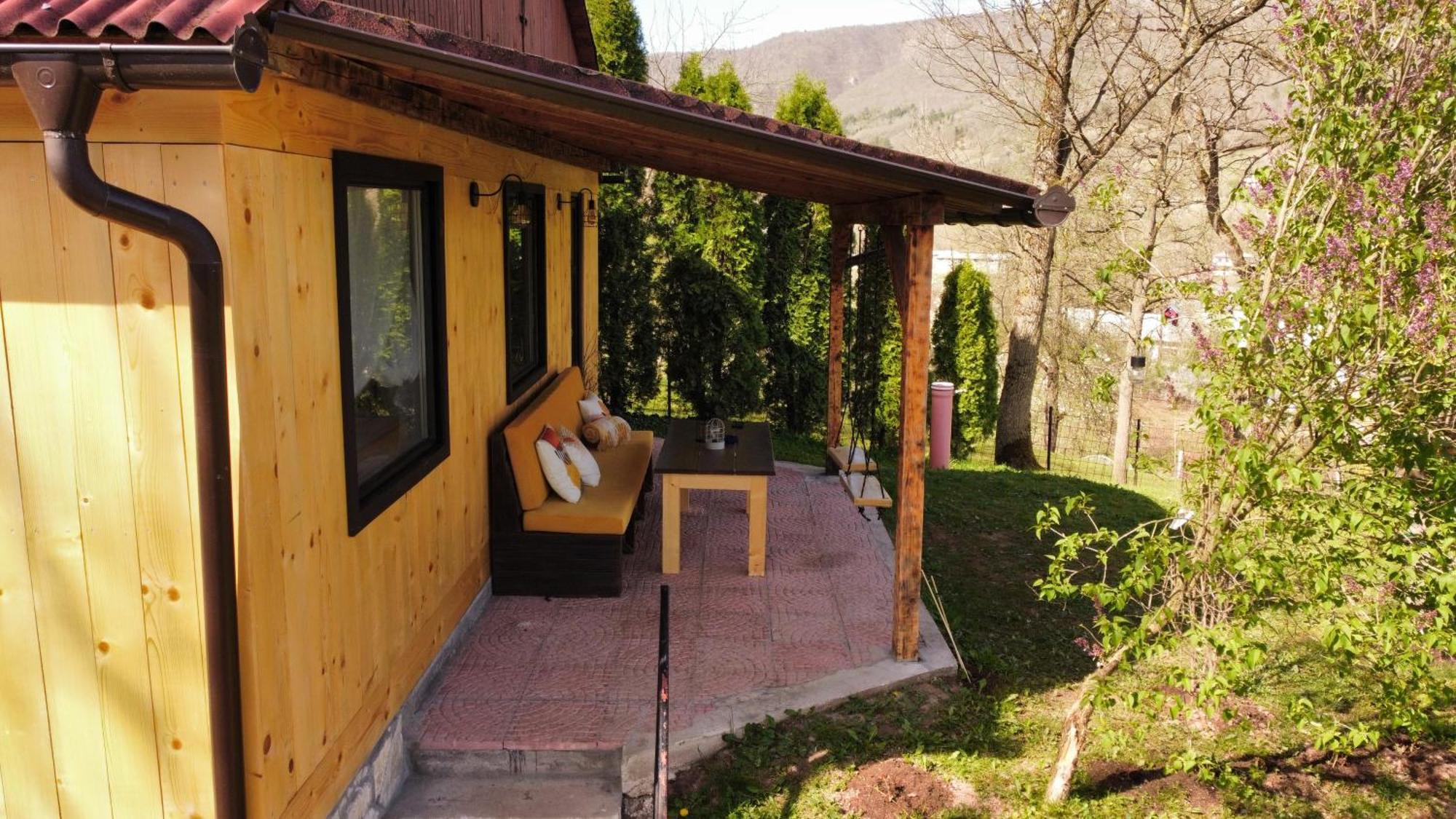 Апартаменты Sole Tiny House Sipovo Экстерьер фото